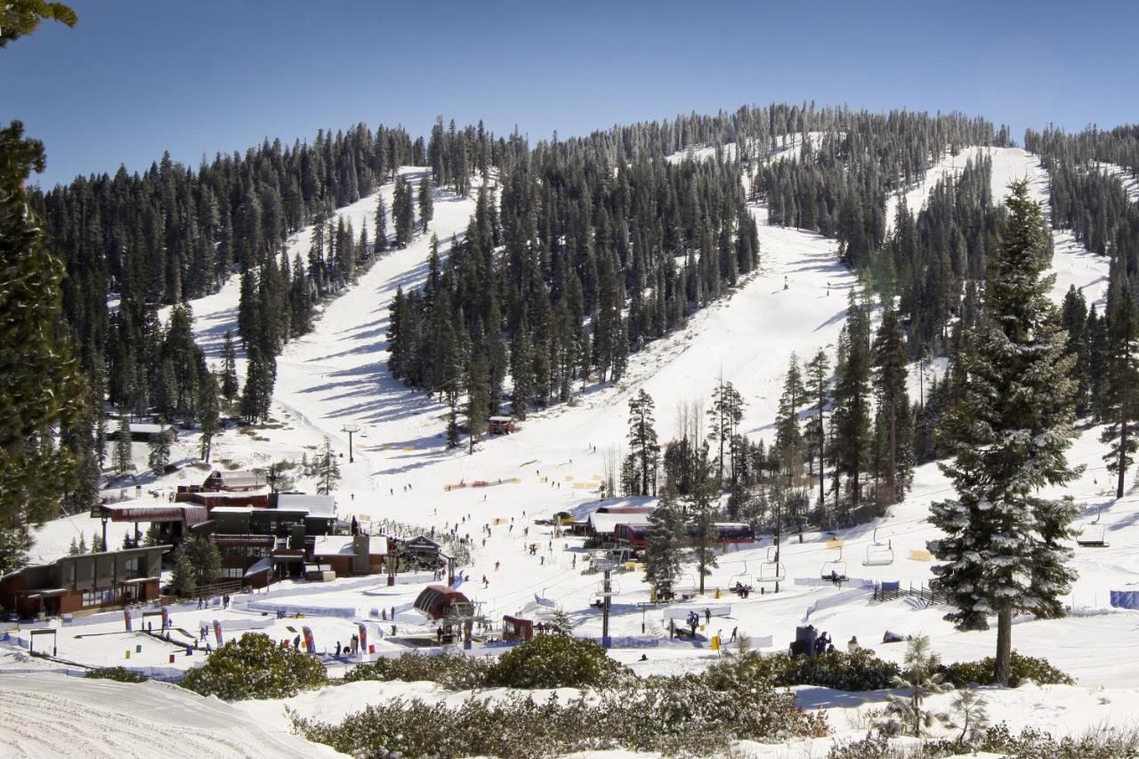 Cozy Condo In Ski Trails Траки Экстерьер фото